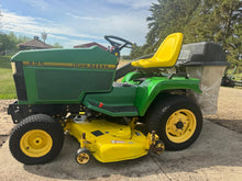 Load image into Gallery viewer, Lawn Tractor 425 John Deere ALL Wheel Steer with Baggger system