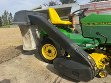 Load image into Gallery viewer, Lawn Tractor 425 John Deere ALL Wheel Steer with Baggger system