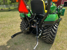 Load image into Gallery viewer, Compact tractor John Deere 1023E ONLY 60HRS