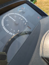 Load image into Gallery viewer, John Deere 1023E !233hrs! comes with H120 Loader+bucket