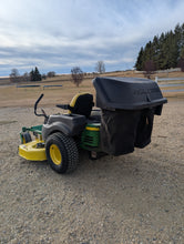 Load image into Gallery viewer, John Deere 2010 Z445 with power flow bagger system