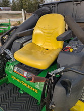 Load image into Gallery viewer, John Deere 2010 Z445 with power flow bagger system