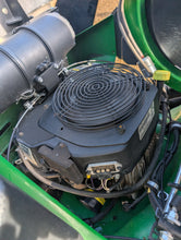 Load image into Gallery viewer, John Deere 2015 Z915B zero turn lawn mower