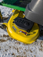 Load image into Gallery viewer, John Deere 2008 Z445 with 54" mowing deck