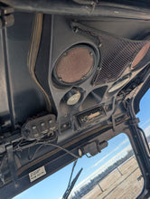 Load image into Gallery viewer, John Deere 2012 825I gator ONLY 583HRS