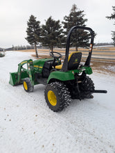Load image into Gallery viewer, 2006 John Deere 2305 with 517HRS loader+bucket