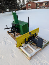 Load image into Gallery viewer, John Deere Snowblower and blade for 1420,1435,1445,1565