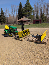 Load image into Gallery viewer, John Deere X300 Only 250Hrs blade mower deck