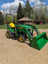 Load image into Gallery viewer, John Deere 2305 Compact tractor with CX200 Loader