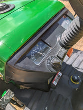 Load image into Gallery viewer, John Deere 2305 Compact tractor with CX200 Loader