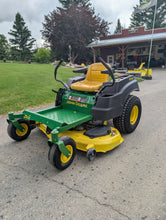 Load image into Gallery viewer, Zero Turn Lawn Mower John Deere Z425