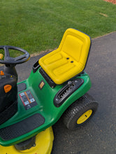 Load image into Gallery viewer, John Deere Lawn Tractor L110
