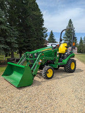 Load image into Gallery viewer, John Deere Compact Tractor 1025R ONLY 250HRS