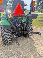 Load image into Gallery viewer, John Deere Compact Tractor 1025R ONLY 250HRS