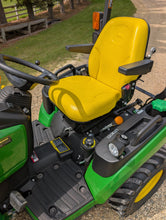 Load image into Gallery viewer, John Deere Compact Tractor 1025R ONLY 250HRS