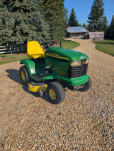 Load image into Gallery viewer, John Deere Lt166 lawn mower 38" deck