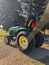 Load image into Gallery viewer, Compact Tractor John Deere 4310 31HP