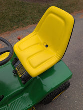 Load image into Gallery viewer, John Deere Lawn Mower 165 Hydro