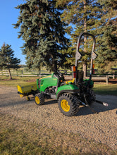 Load image into Gallery viewer, John Deere 1023E Compact Tractor !ONLY 210HRS!