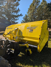 Load image into Gallery viewer, John Deere quick hitch 60" broom !NEW! Brushes