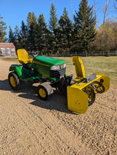 Load image into Gallery viewer, Compact Tractor John Deere X485 with 47" Snowblower