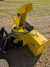 Load image into Gallery viewer, Compact Tractor John Deere X485 with 47" Snowblower
