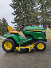 Load image into Gallery viewer, Lawn Tractor John Deere X500 !ONLY 88HRS!
