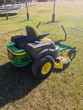 Load image into Gallery viewer, Zero Turn John Deere Z445