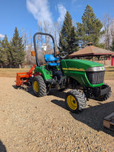 Load image into Gallery viewer, Compact Diesel Tractor John Deere 2305