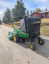 Load image into Gallery viewer, John Deere F680 zero turn with bagger system
