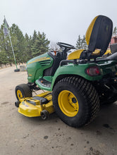 Load image into Gallery viewer, John Deere x485 with 62&quot; deck and bagger system
