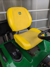 Load image into Gallery viewer, John Deere x485 with 62&quot; deck and bagger system
