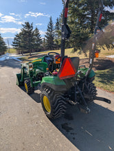 Load image into Gallery viewer, John Deere 2013 1023E 302Hrs with loader
