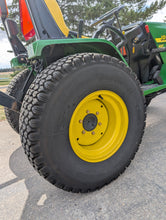 Load image into Gallery viewer, John Deere 4100 with 810Hrs and 3 point hitch

