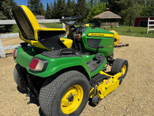 Load image into Gallery viewer, John Deere X734 2015 with attachments
