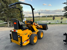 Load image into Gallery viewer, GEHL RL20DX Skidsteer
