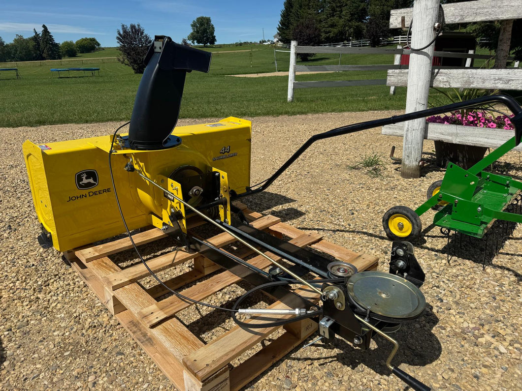 John Deere Snowblower 44