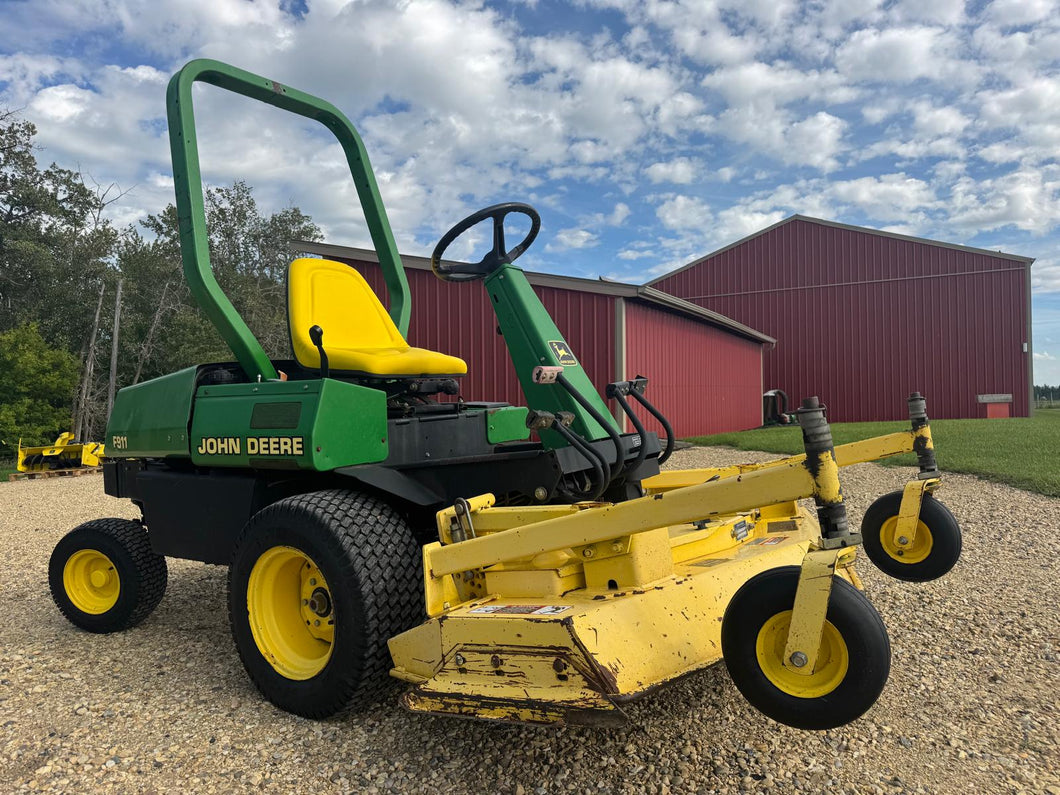 John Deere 2000 F911 liquid cooled with 60