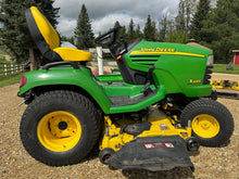 Load image into Gallery viewer, John Deere X485 with only 560Hrs and 62&quot; mowing deck
