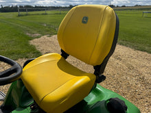 Load image into Gallery viewer, John Deere X485 with only 560Hrs and 62&quot; mowing deck
