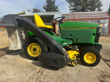 Load image into Gallery viewer, Lawn Tractor 425 John Deere ALL Wheel Steer with Baggger system
