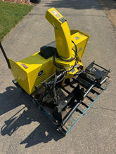 Load image into Gallery viewer, 1025R,1023E,1026R John Deere snowblower package 54"
