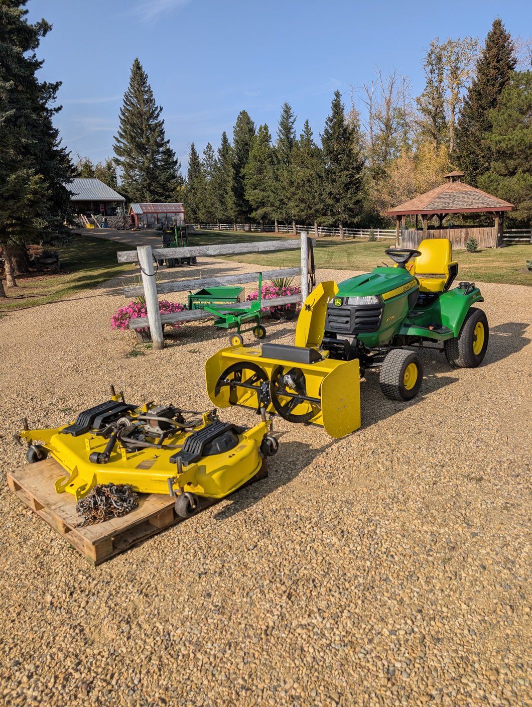 John Deere X734 ALL wheel steer, 47