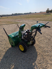 Load image into Gallery viewer, John Deere 1330SE snowblower in Great Shape
