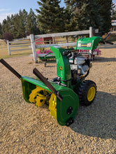 Load image into Gallery viewer, John Deere 1330SE snowblower in Great Shape
