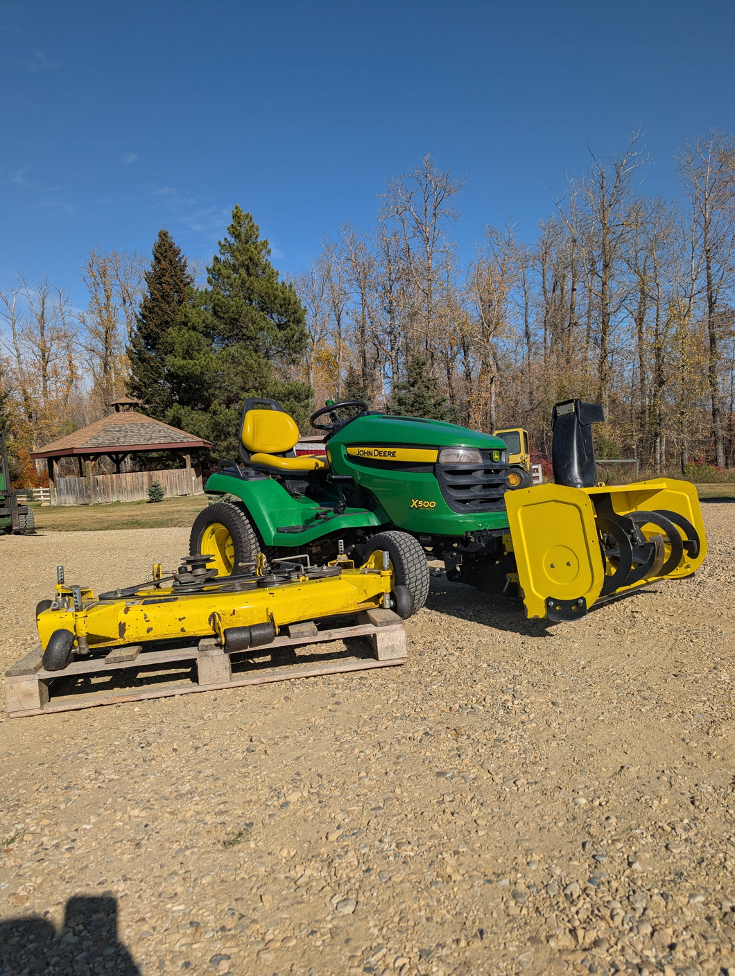 John Deere X500 snowblower mowing deck package