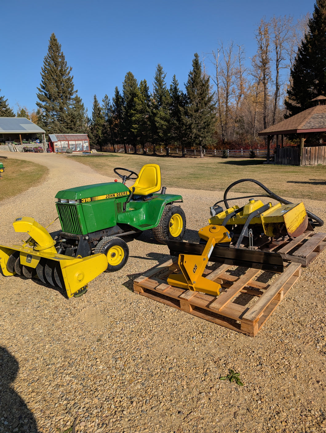 John Deere 316 acreage package