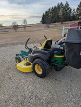 Load image into Gallery viewer, John Deere 2010 Z445 with power flow bagger system
