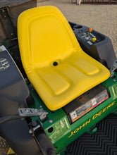 Load image into Gallery viewer, John Deere 2010 Z445 with power flow bagger system
