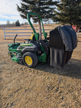 Load image into Gallery viewer, John Deere 2015 Z915B zero turn lawn mower
